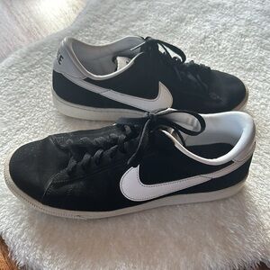 Women’s nike shoes